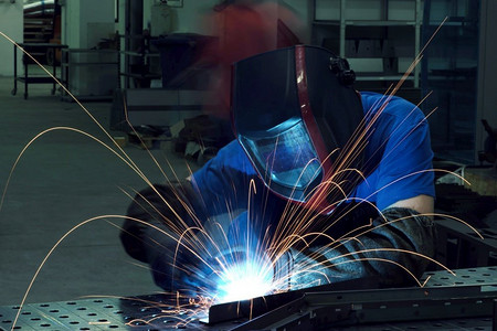 金屬制品研發中的水流技術 創新、挑戰與未來